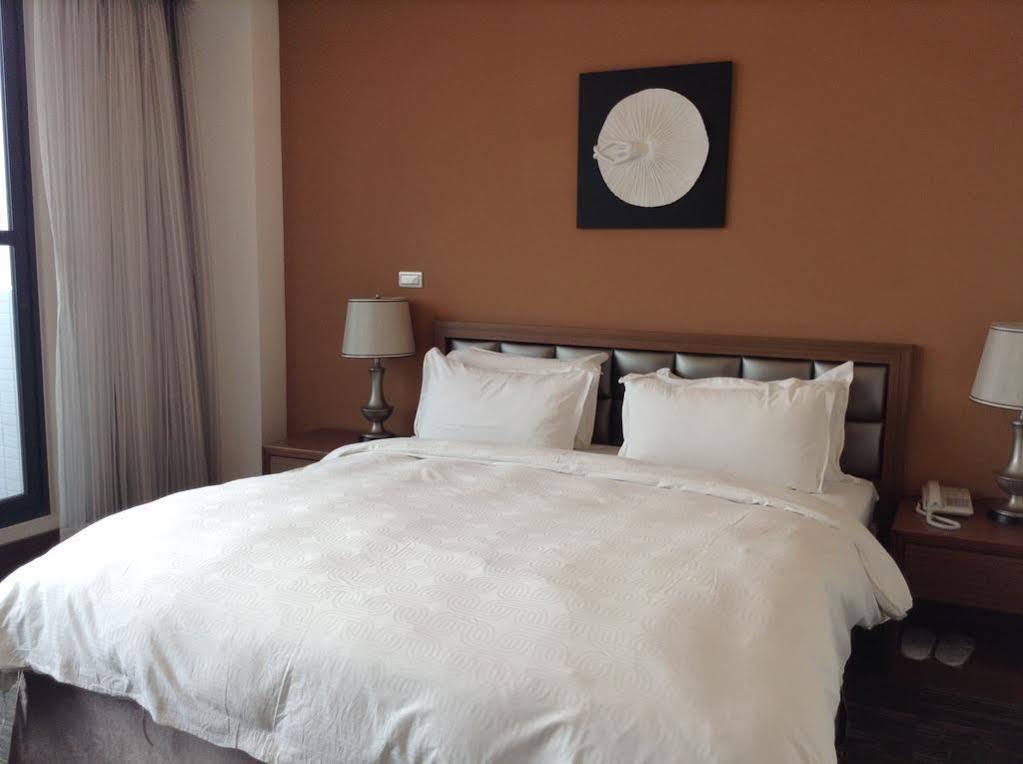 Watermark Hotel - Sizihwan Kaohsiung Exteriör bild
