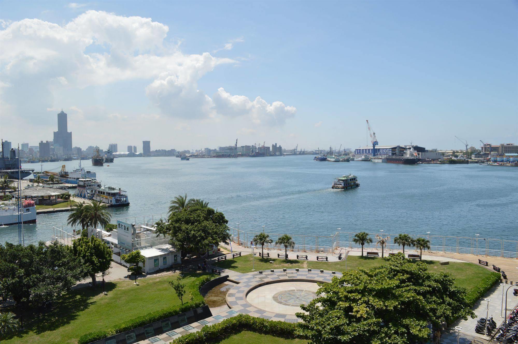 Watermark Hotel - Sizihwan Kaohsiung Exteriör bild