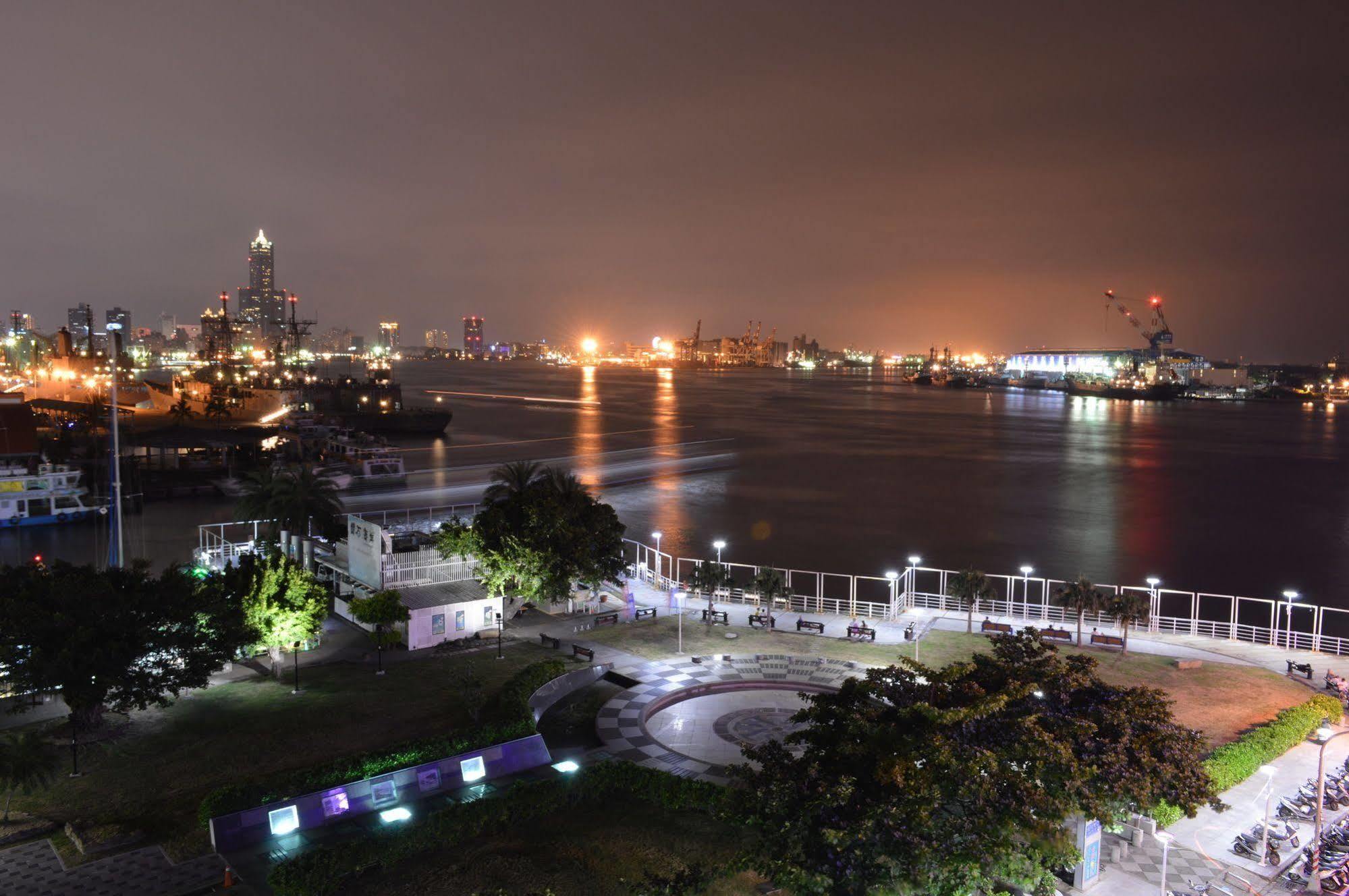 Watermark Hotel - Sizihwan Kaohsiung Exteriör bild